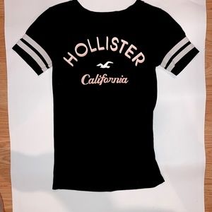 XS Hollister T Shirt Women’s